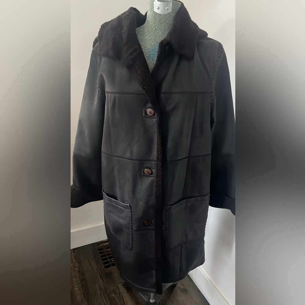 Black Sheepskin Leather Coat with detachable collar
